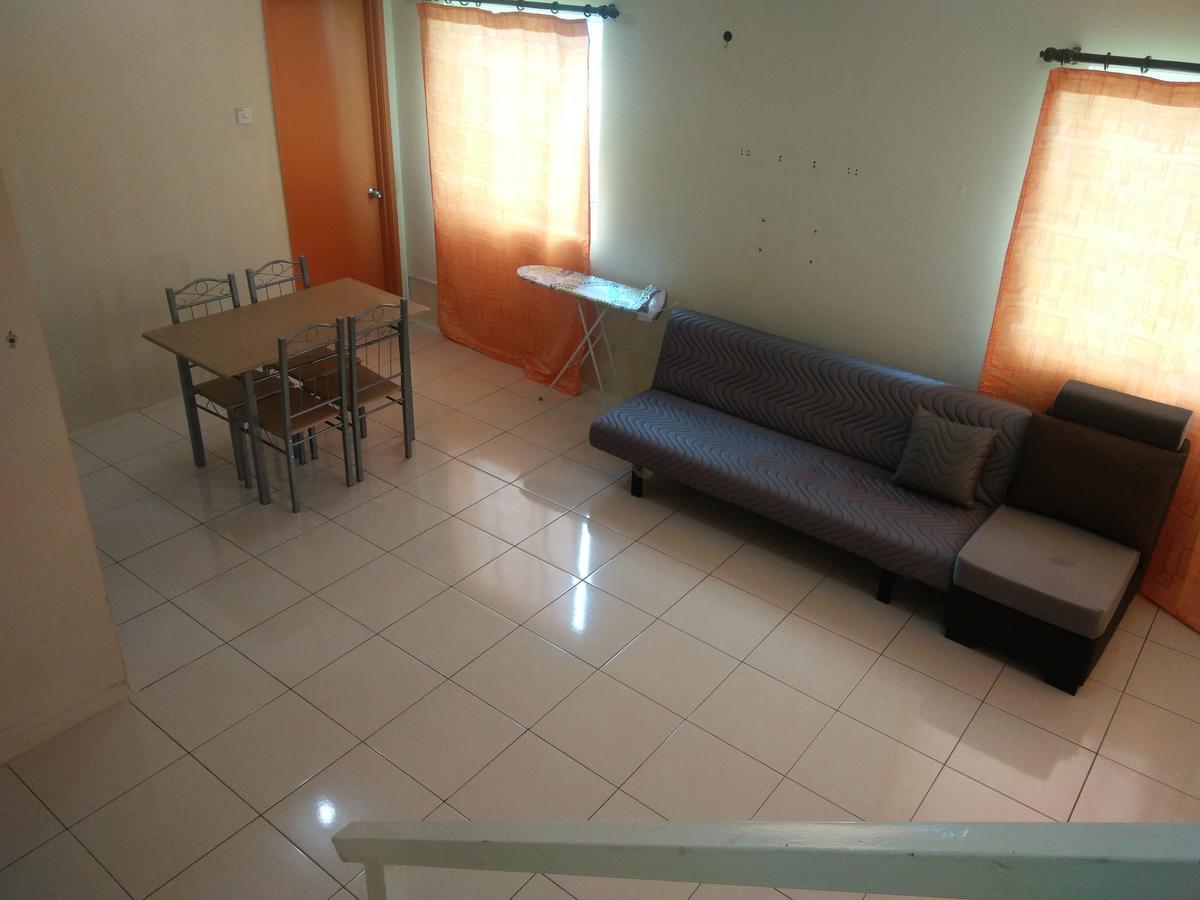 Sarinas Homestay Semporna Exterior photo